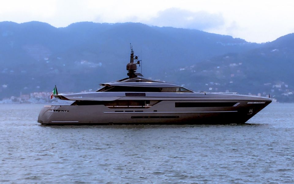 Итальянская верфь Baglietto Yachts представило на боут-шоу 46-метровую скоростную яхту Baglietto 46 Fast