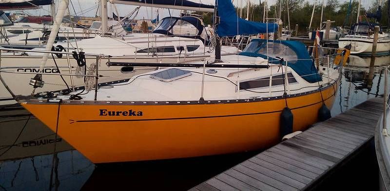 Парусно-моторная яхта «Эврика» 